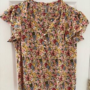 🟩3/$15 Multicolor Floral Ruffle Blouse
